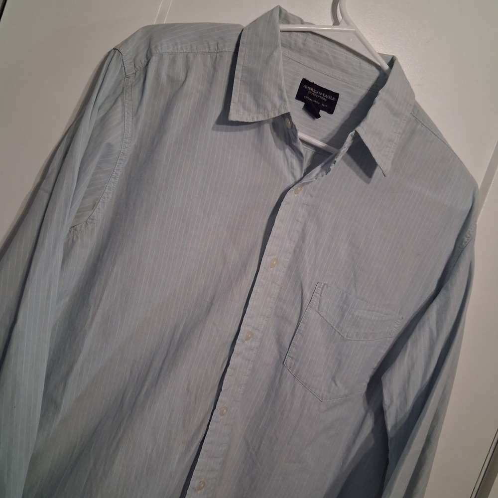 American Eagle Button Down Mens M Blue Pinstripe Long Sleeve Cotton Preppy Work